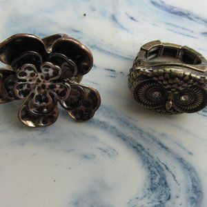 Tri Color Elastic Flower Ring & Bronze Tone Owl Stretch Ring